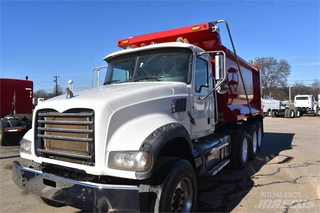 Mack GRANITE GU713 Kiperi kamioni