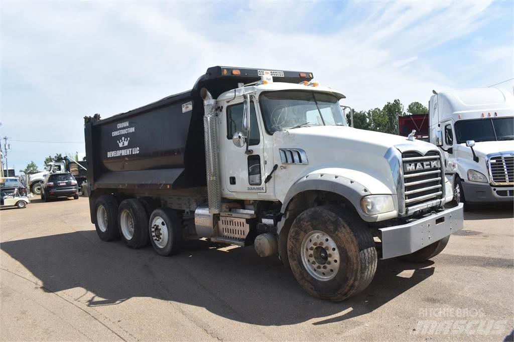 Mack GRANITE GU713 Kiperi kamioni
