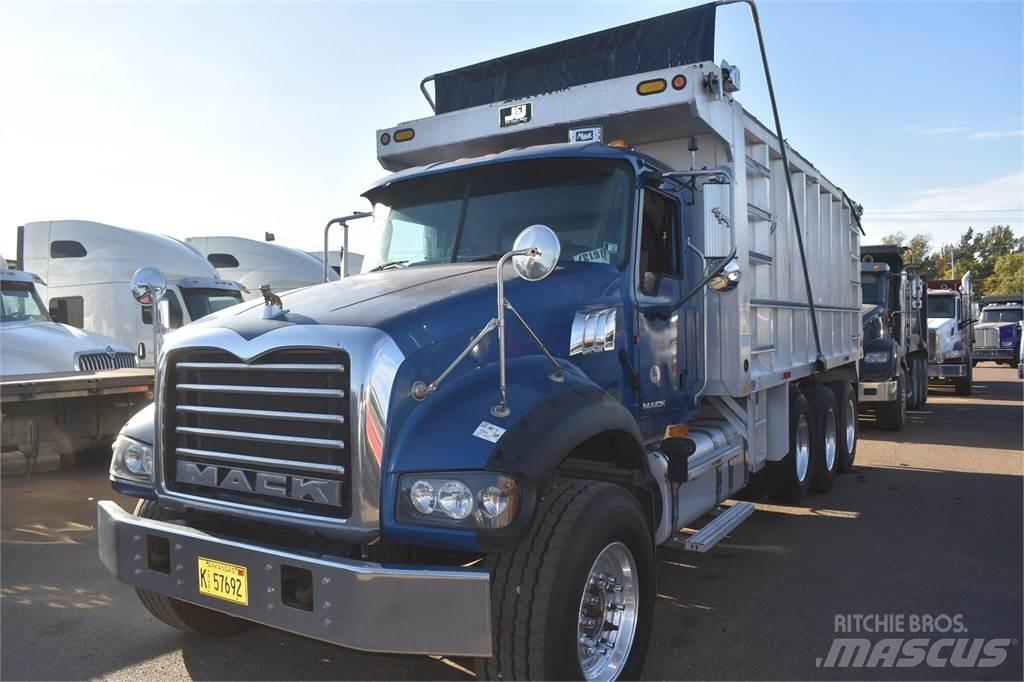 Mack GRANITE GU713 Kiperi kamioni