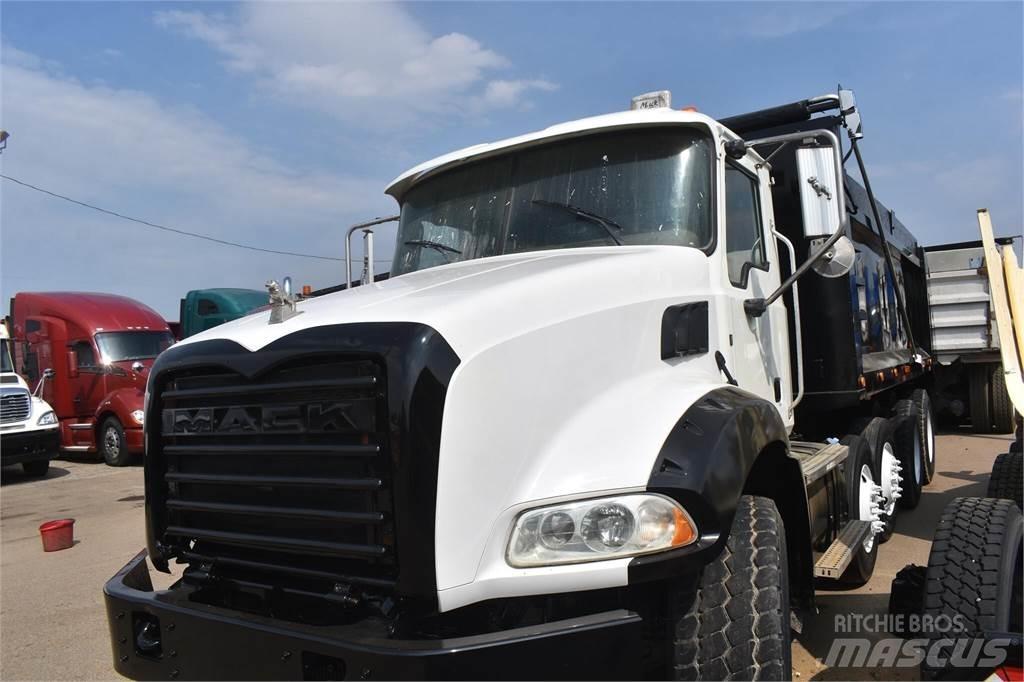 Mack GRANITE GU813 Kiperi kamioni