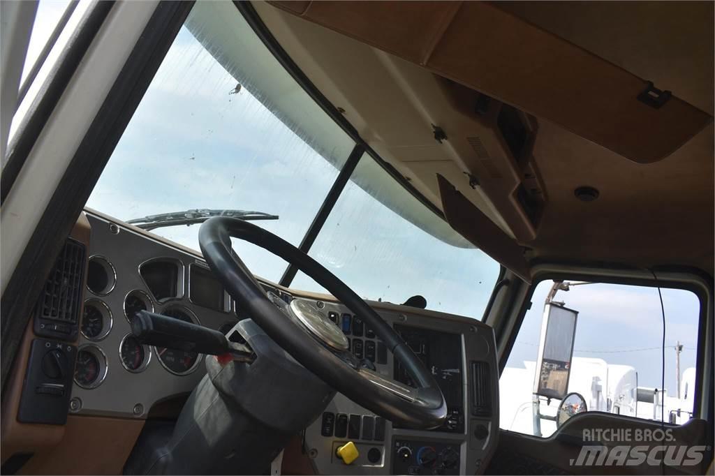 Mack GRANITE GU813 Kiperi kamioni