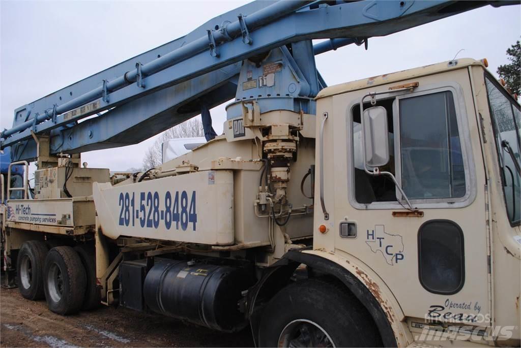 Mack MR686S Kamioni mešalice za beton