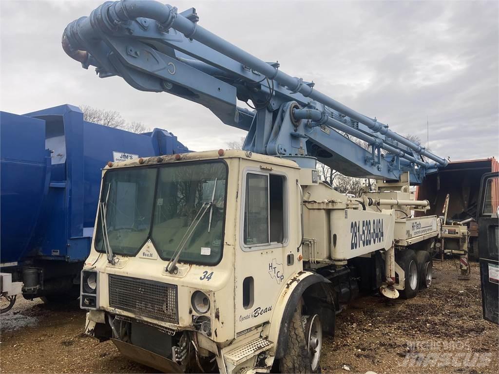 Mack MR686S Kamioni mešalice za beton
