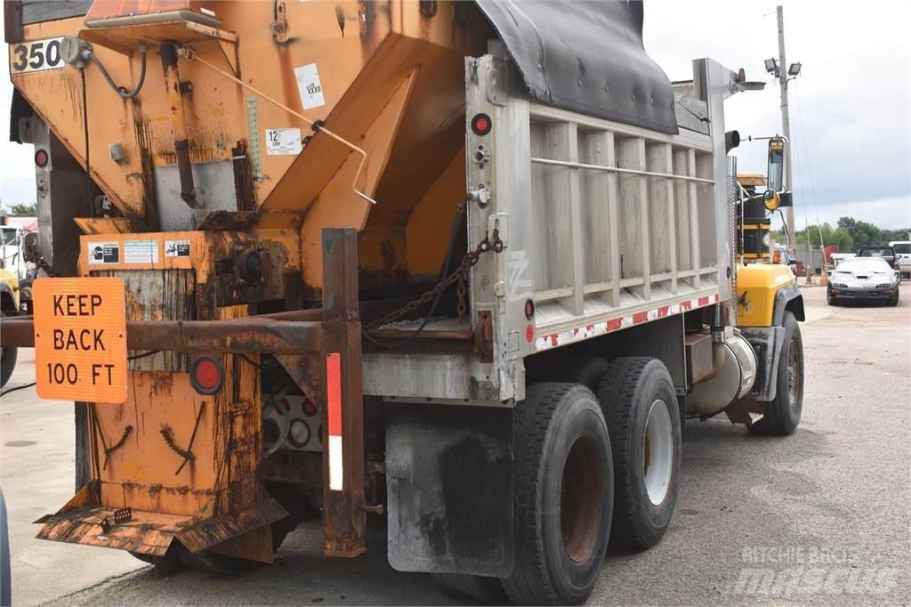 Mack RD688S Kiperi kamioni