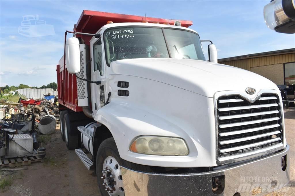 Mack VISION CXN613 Kiperi kamioni