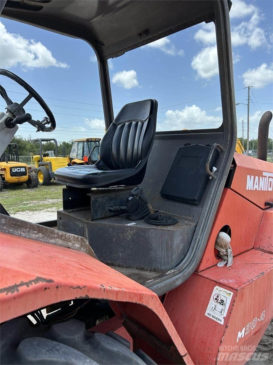 Manitou M30.4 Vanterenski viljuškar