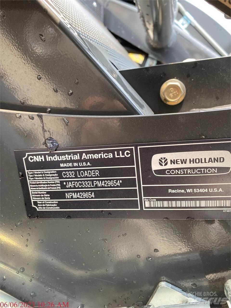New Holland C332 Skid steer mini utovarivači
