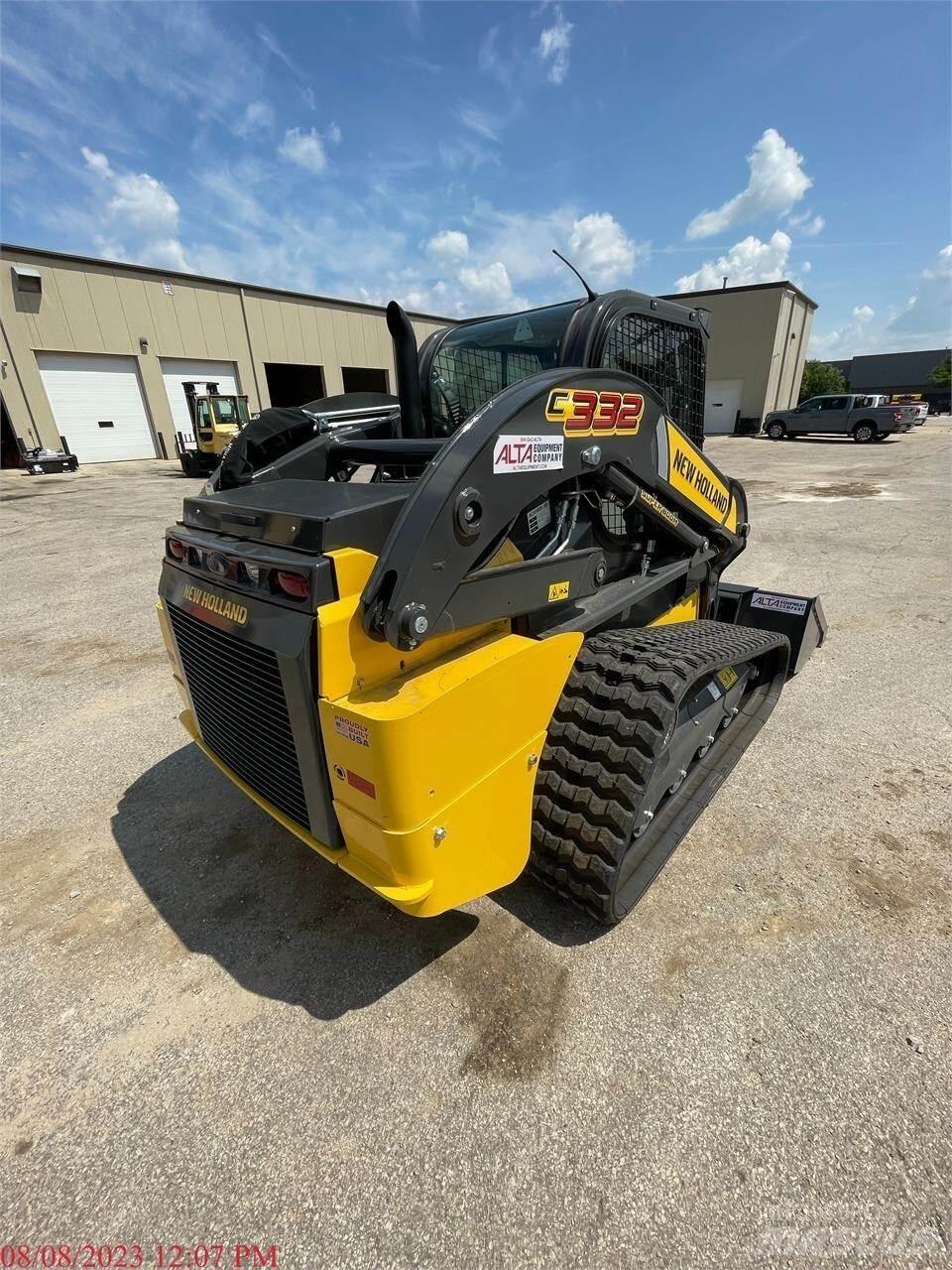 New Holland C332 Skid steer mini utovarivači