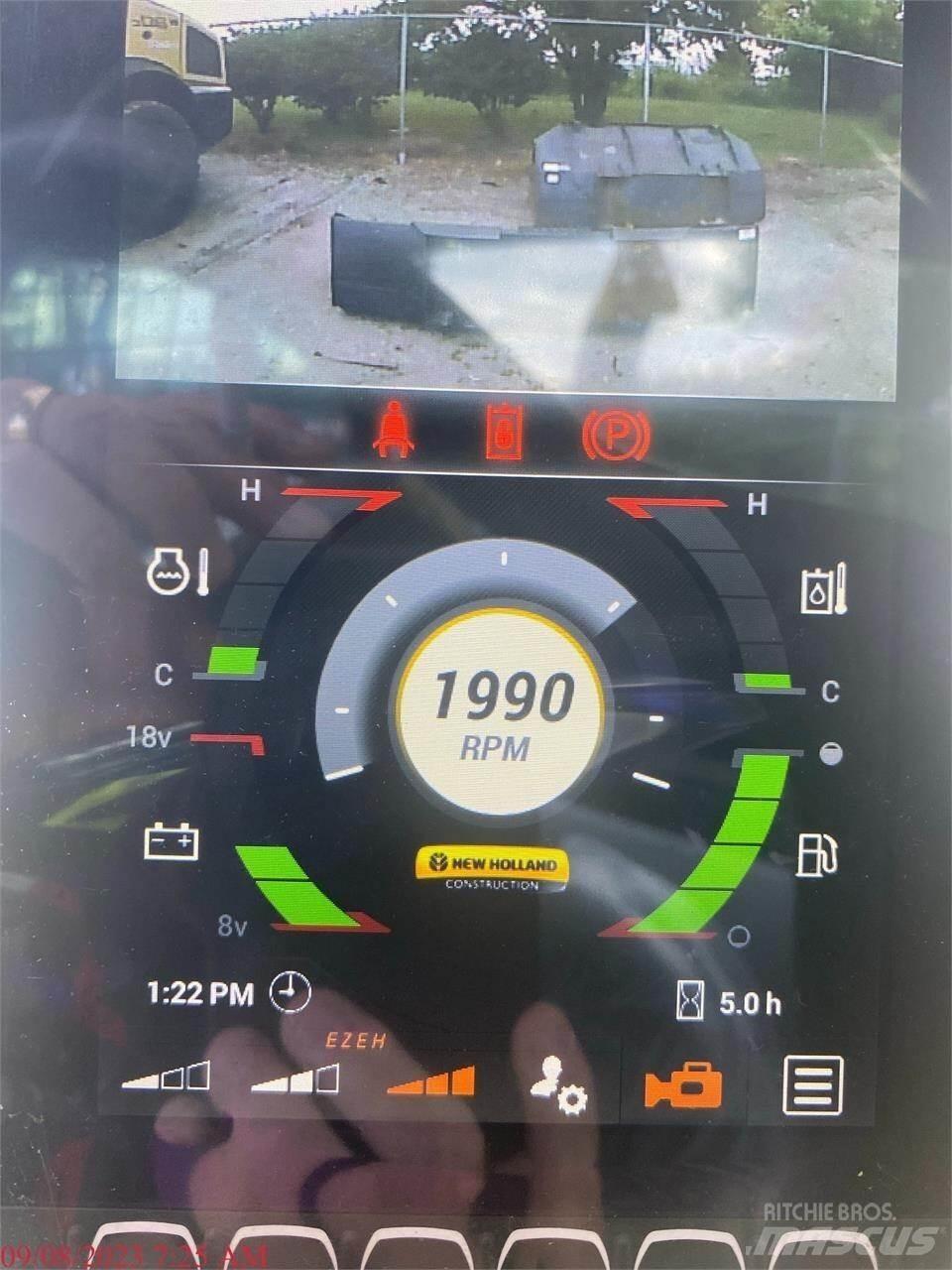New Holland C332 Skid steer mini utovarivači
