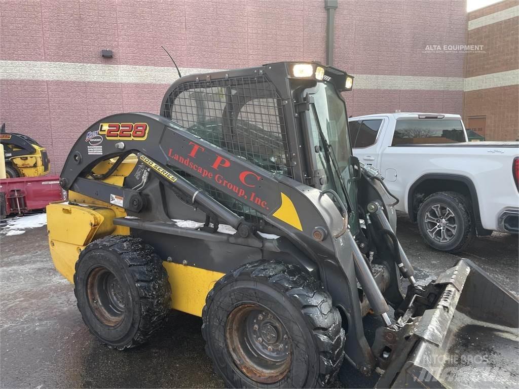 New Holland L228 Skid steer mini utovarivači