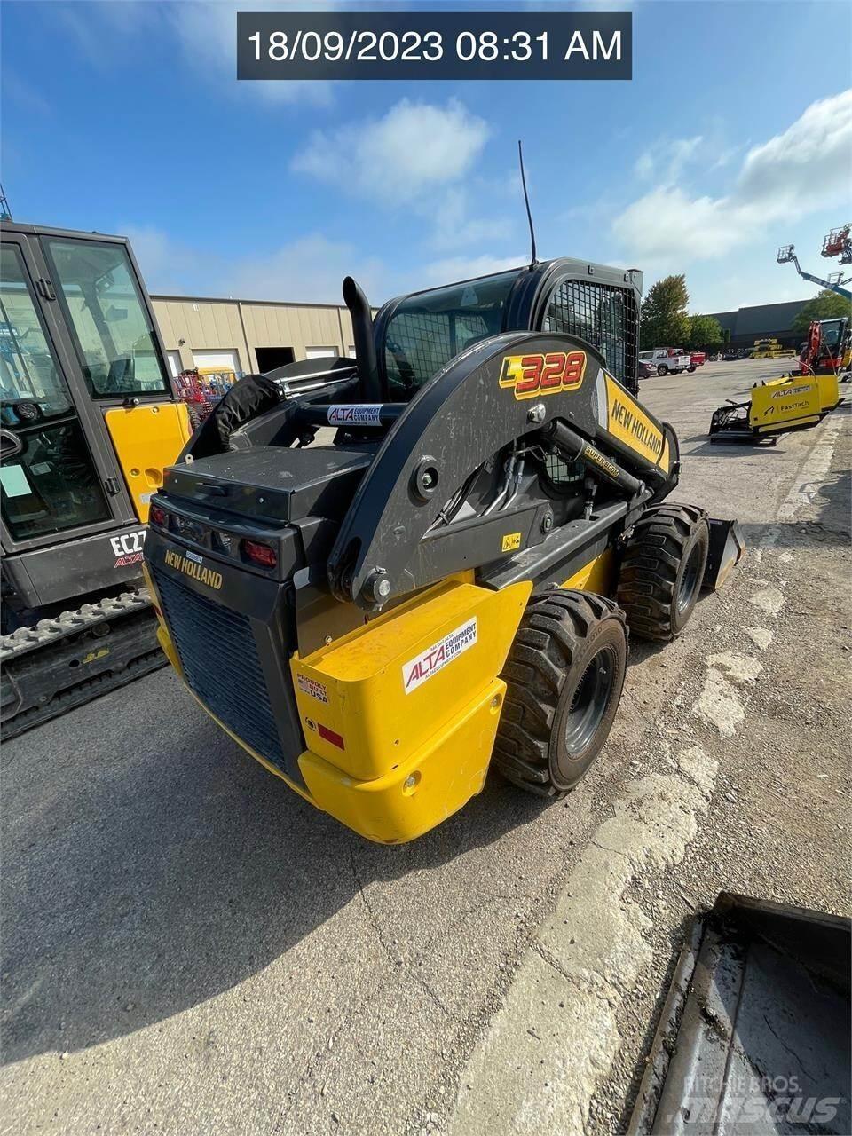 New Holland L328 Skid steer mini utovarivači