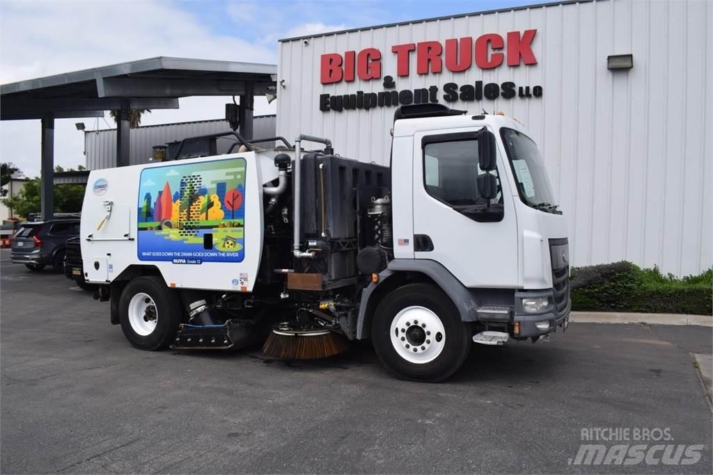 Peterbilt 220 Polovni kamioni za čišćenje