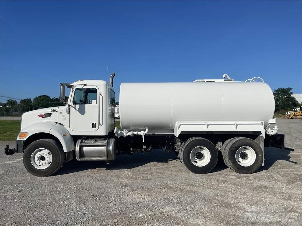 Peterbilt 348 Kamioni za vodu