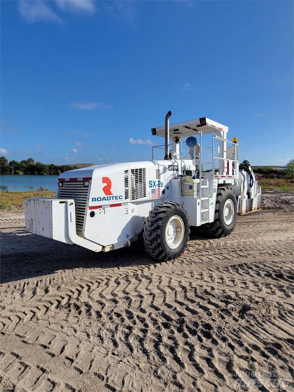 Roadtec SX2E Mašine za reciklažu asfalta