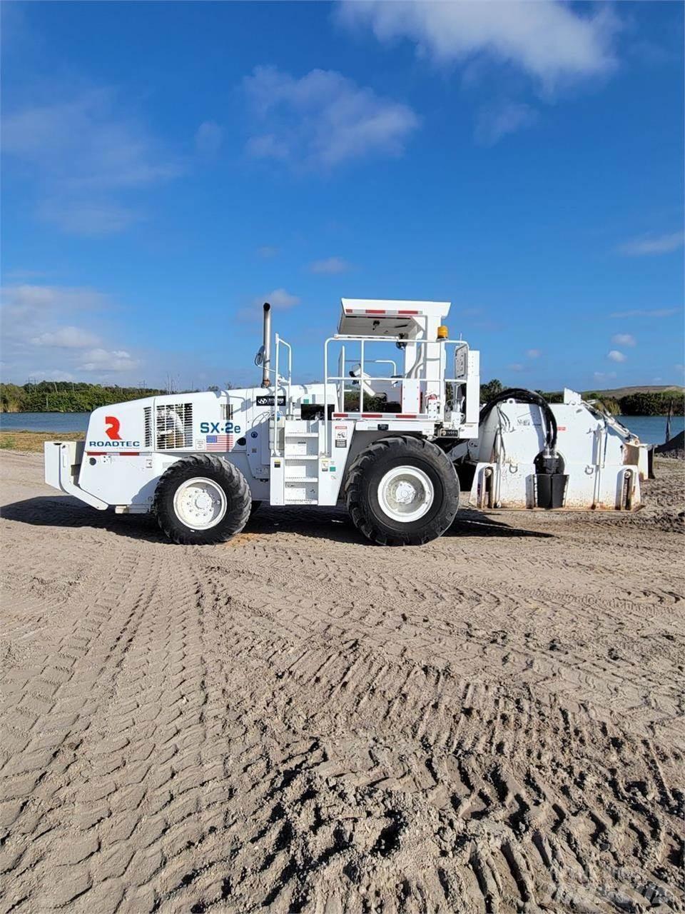Roadtec SX2E Mašine za reciklažu asfalta