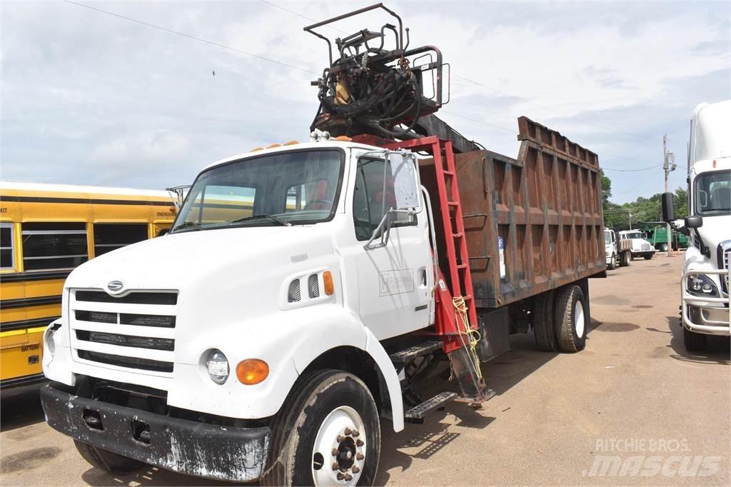 Sterling L7500 Kamioni sa kranom