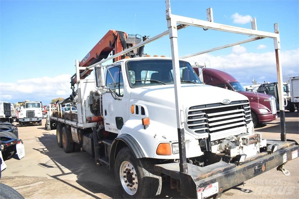 Sterling L8500 Kamioni sa kranom