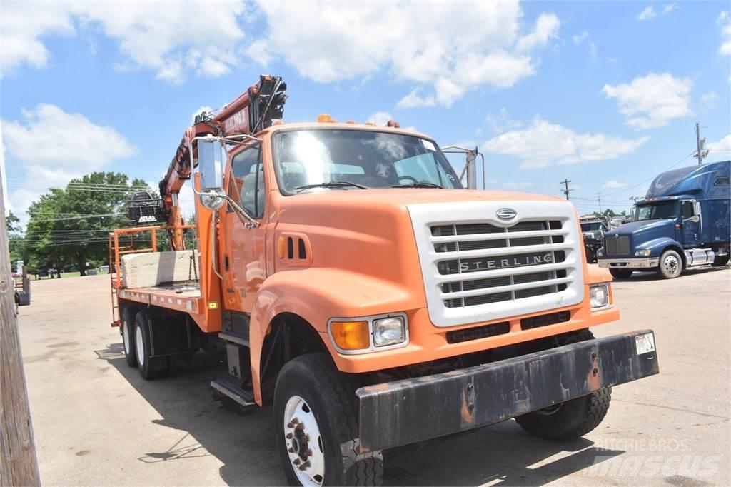 Sterling L9500 Kamioni sa kranom