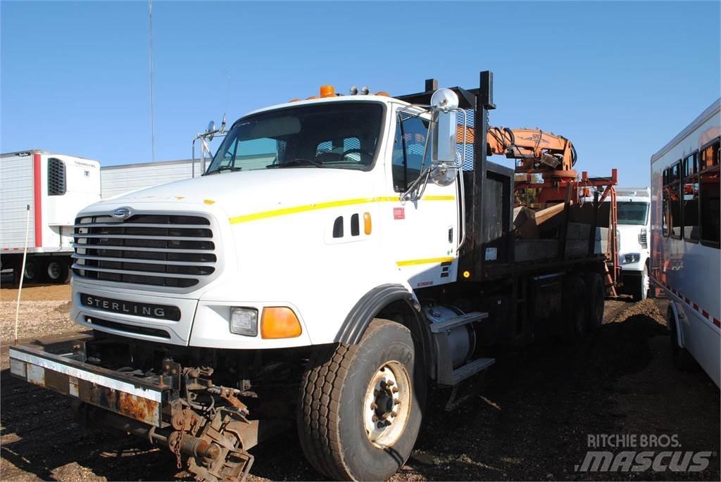 Sterling LT9500 Kamioni sa kranom