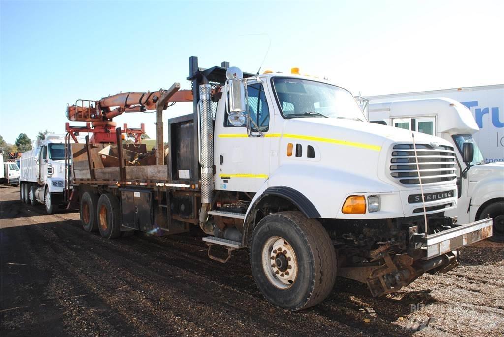 Sterling LT9500 Kamioni sa kranom