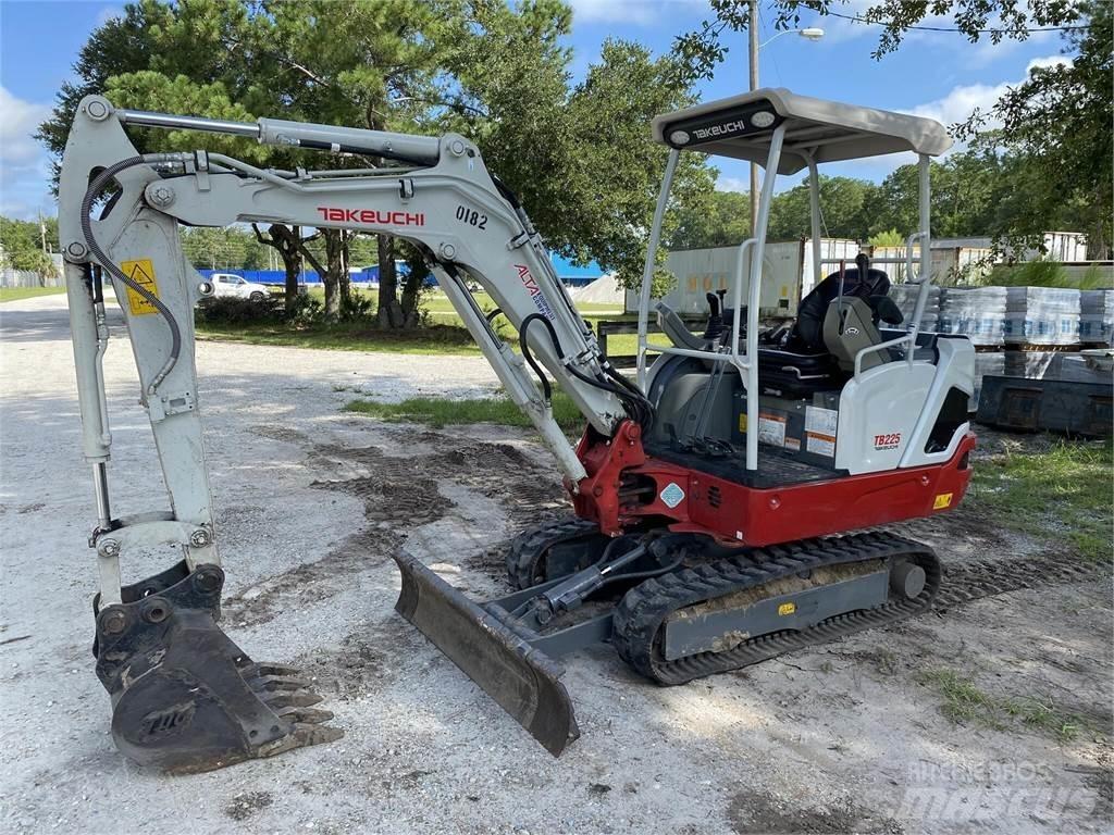 Takeuchi TB225 Mini bageri < 7t