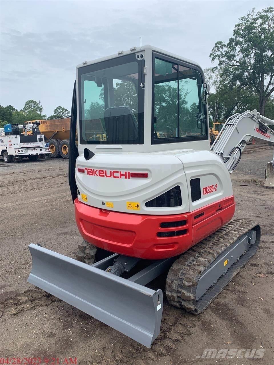Takeuchi TB235-2 Mini bageri < 7t