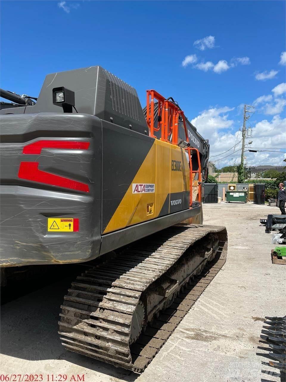 Volvo EC300EL Bageri guseničari