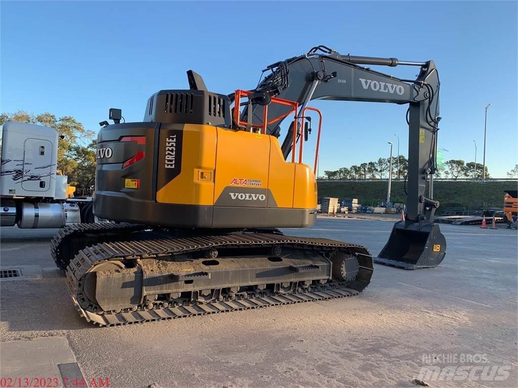 Volvo ECR235EL Bageri guseničari
