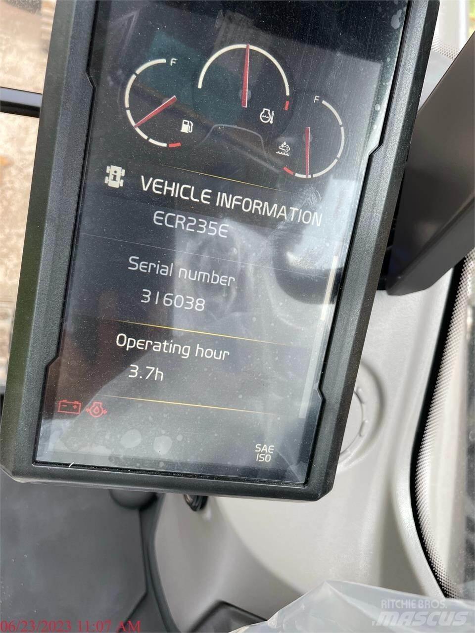 Volvo ECR235EL Bageri guseničari