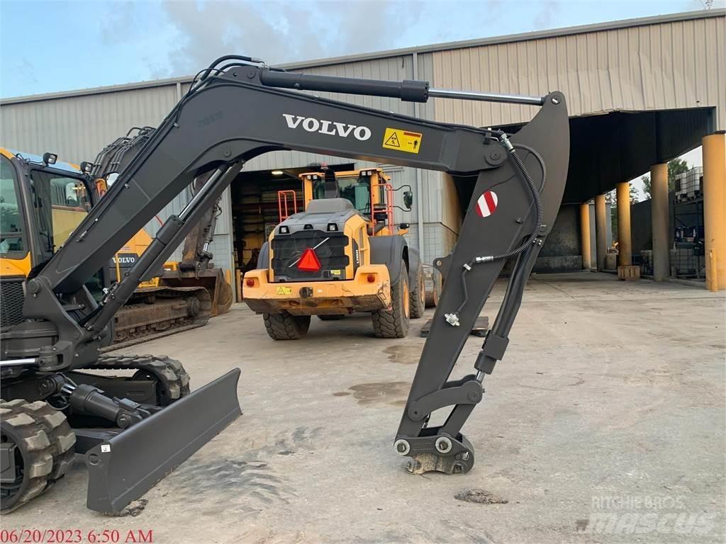 Volvo ECR88D Bageri guseničari