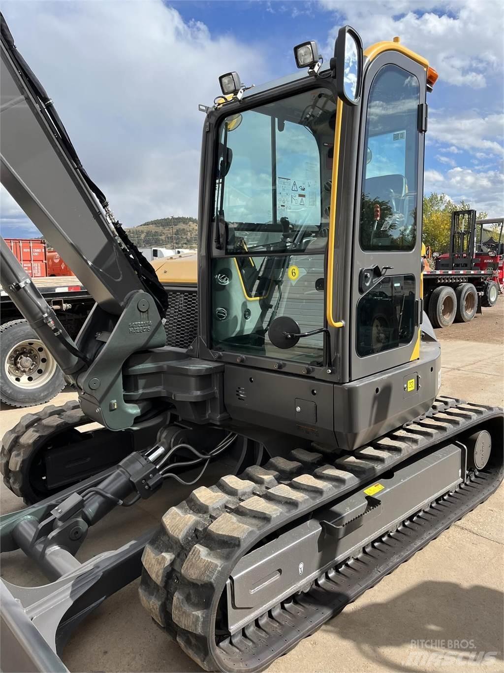 Volvo ECR88D Bageri guseničari