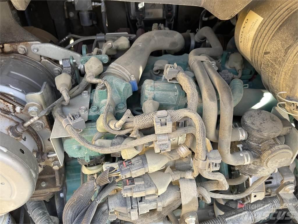 Volvo ECR88D Bageri guseničari