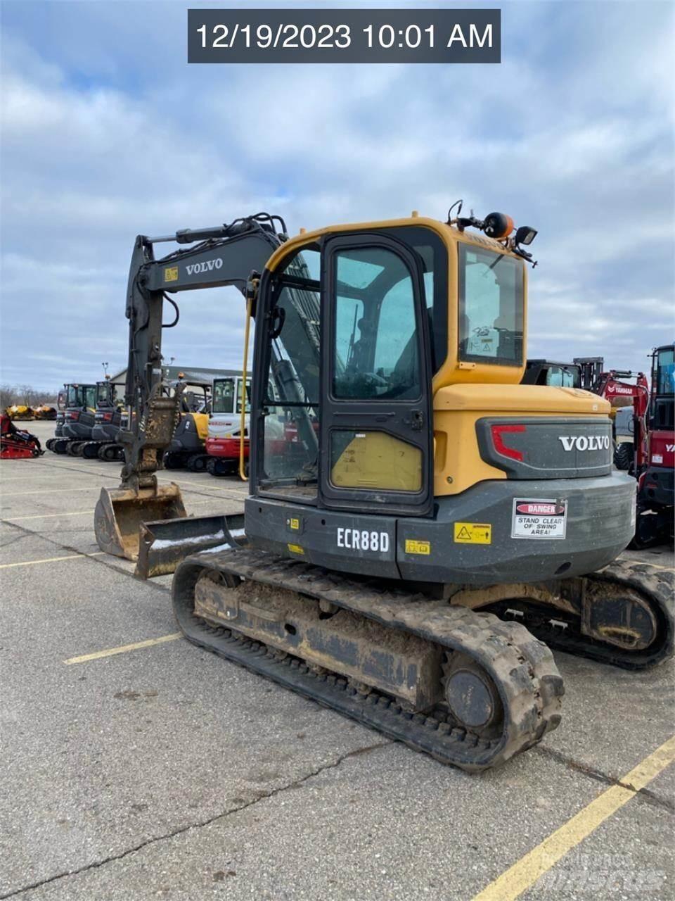 Volvo ECR88D Bageri guseničari