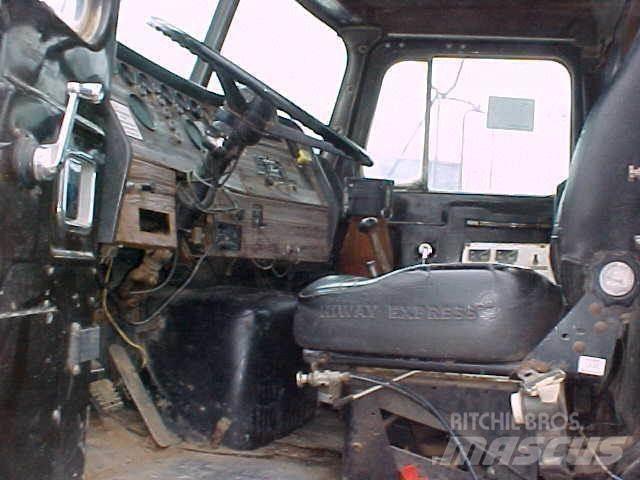 Western Star 6964F Kamioni cisterne