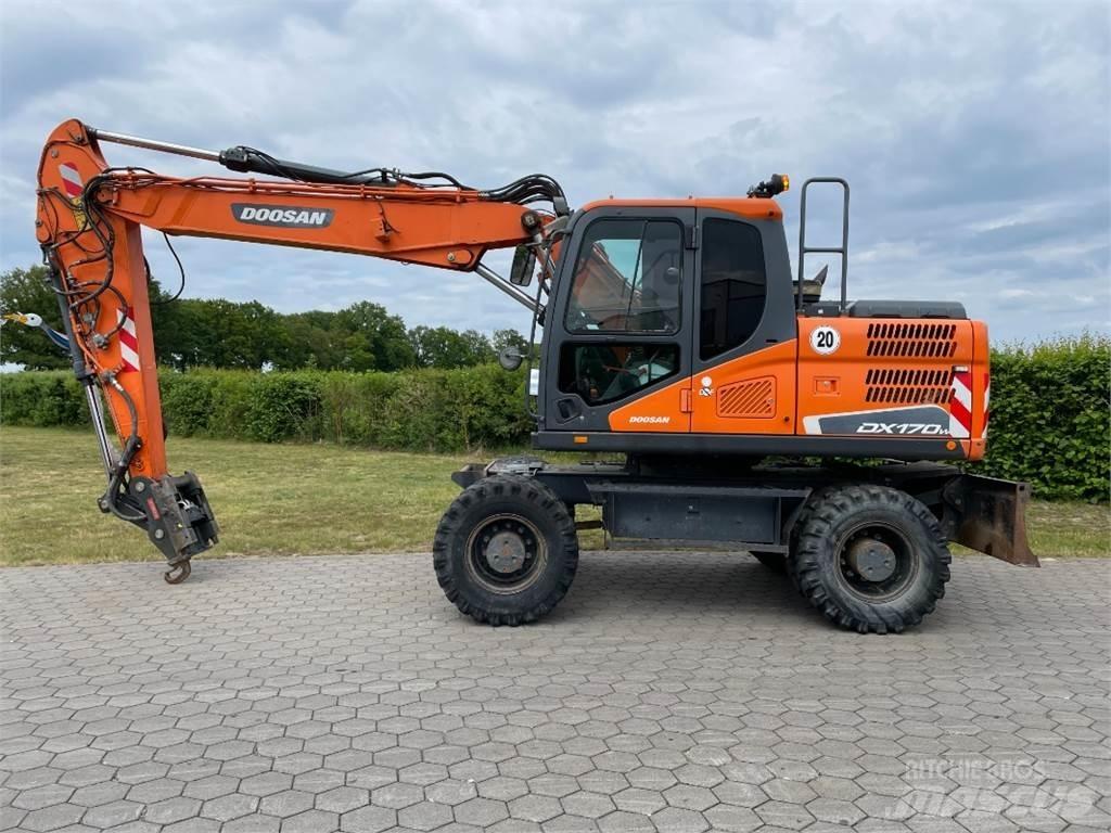 Doosan DX170W-5 Bageri točkaši