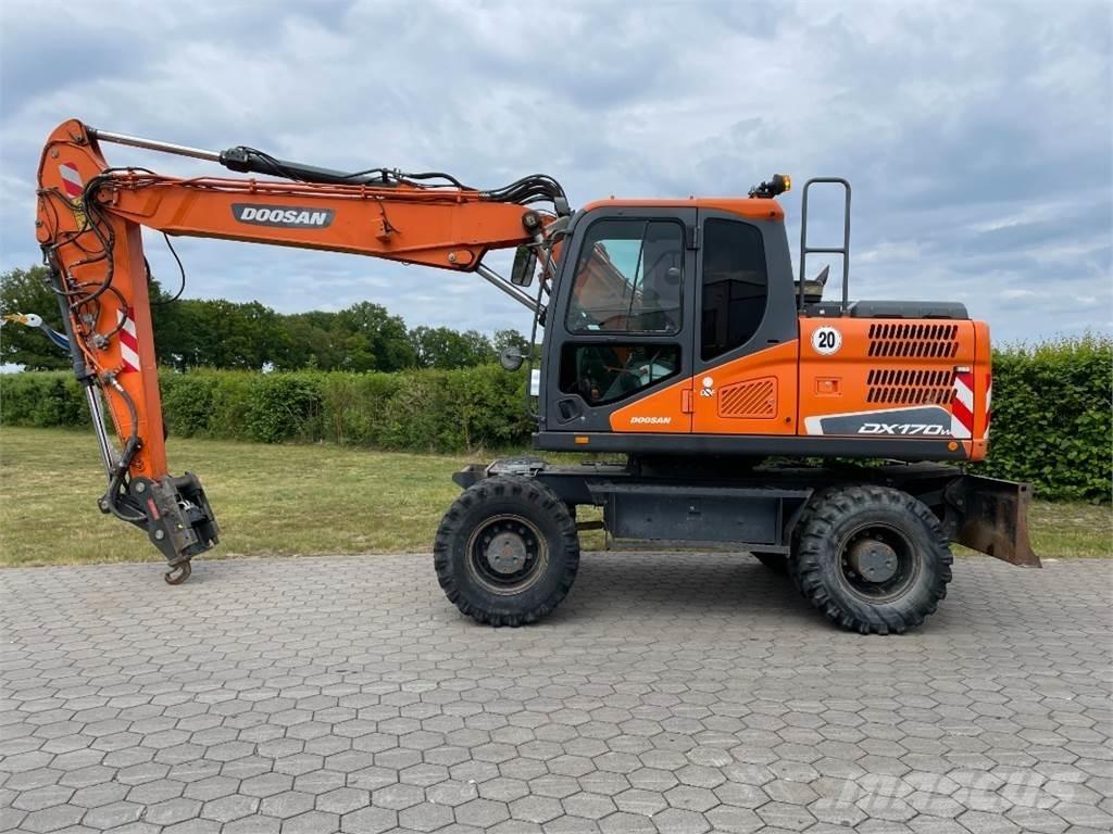 Doosan DX170W-5 Bageri točkaši