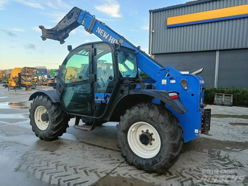 New Holland LM7.35 Poljoprivredni teleskopski utovarivači