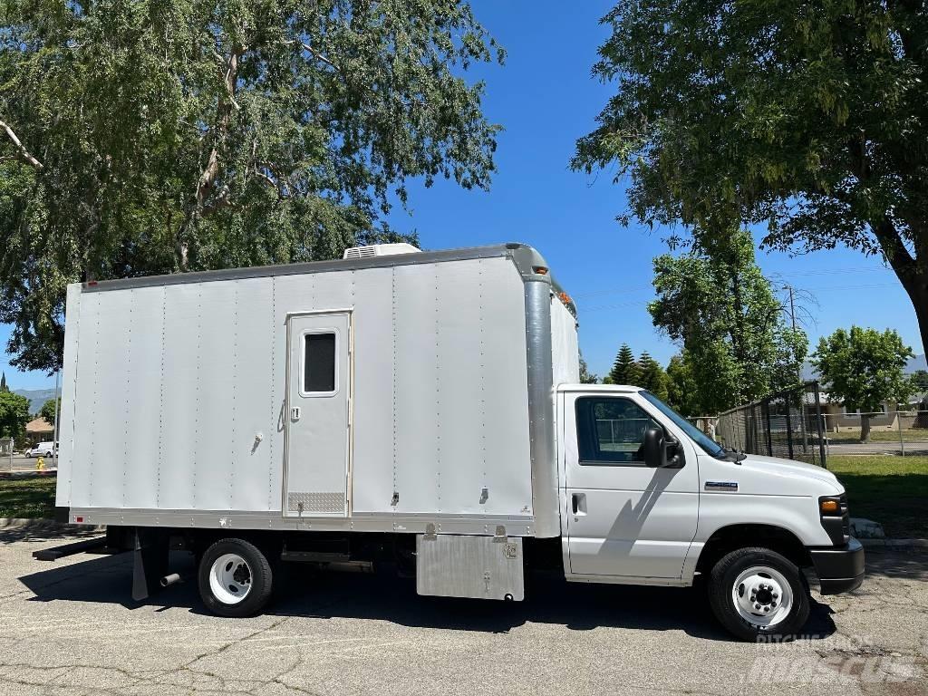 Ford E 450 SD Kombi vozila/ vakum kamioni