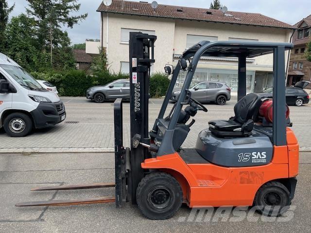 Toyota 42-7FGF15 Plinski viljuškari