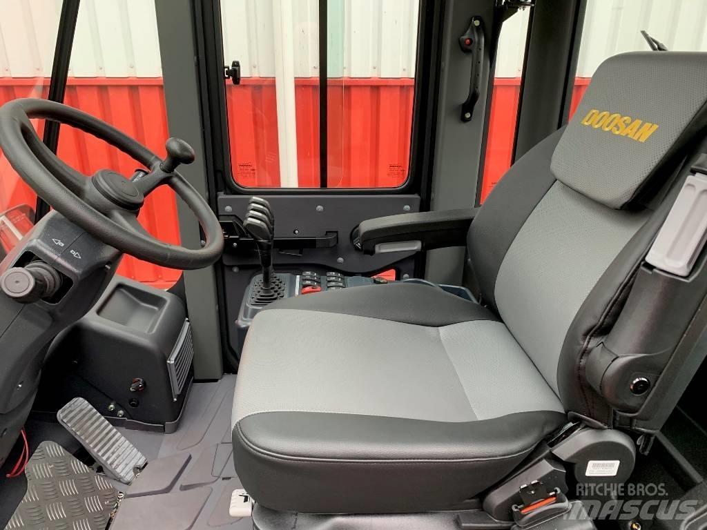 Doosan D160S-7 Dizelski viljuškari