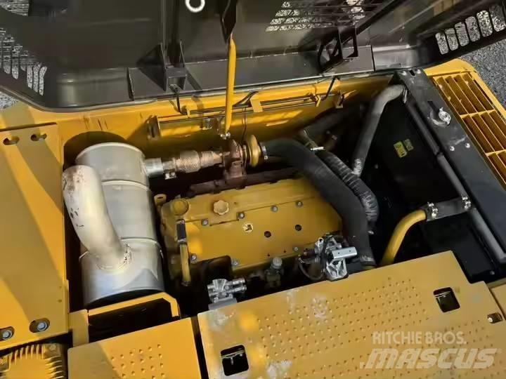 CAT CAT323D2L Bageri guseničari