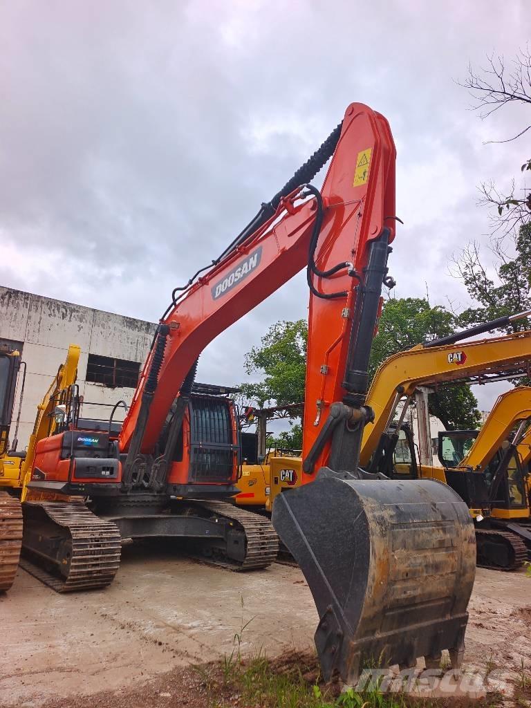 Doosan DX 300 Bageri guseničari