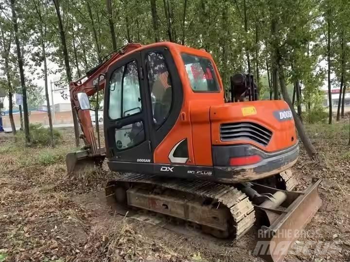 Doosan DX75 Bageri guseničari