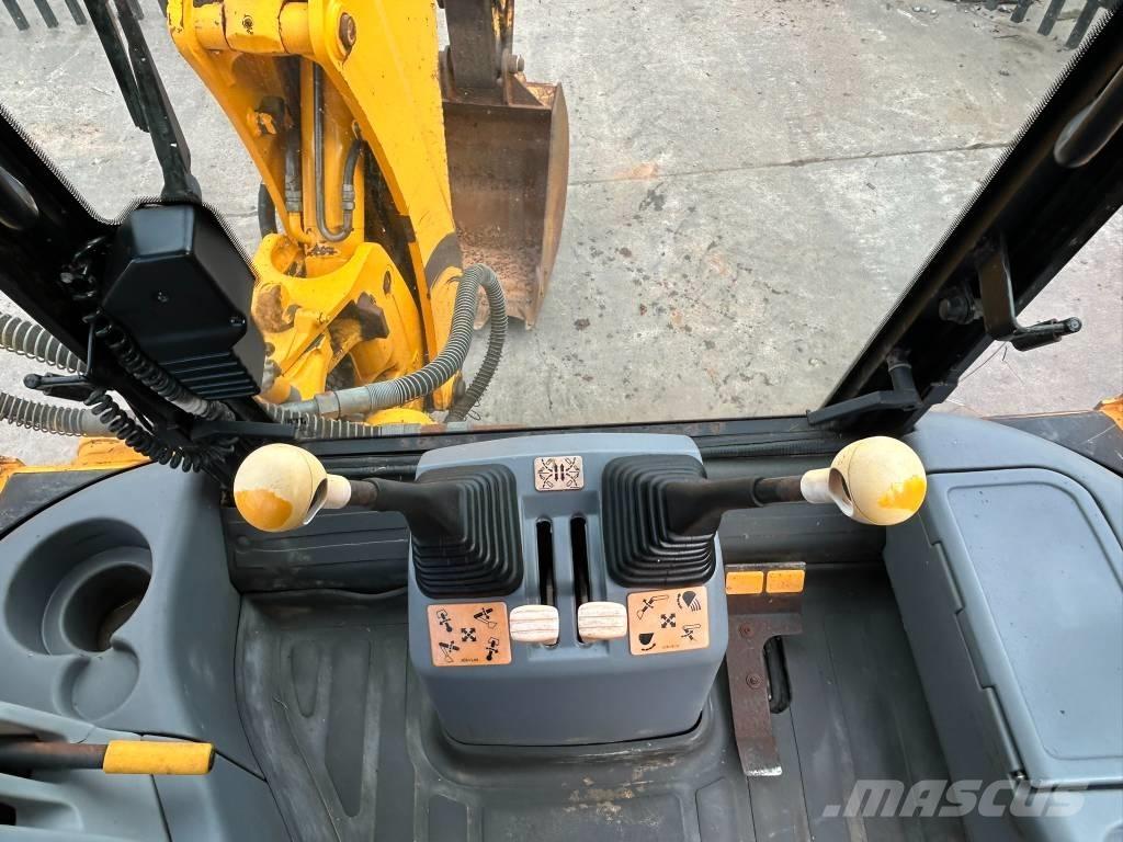 JCB 3 CX Rovokopači
