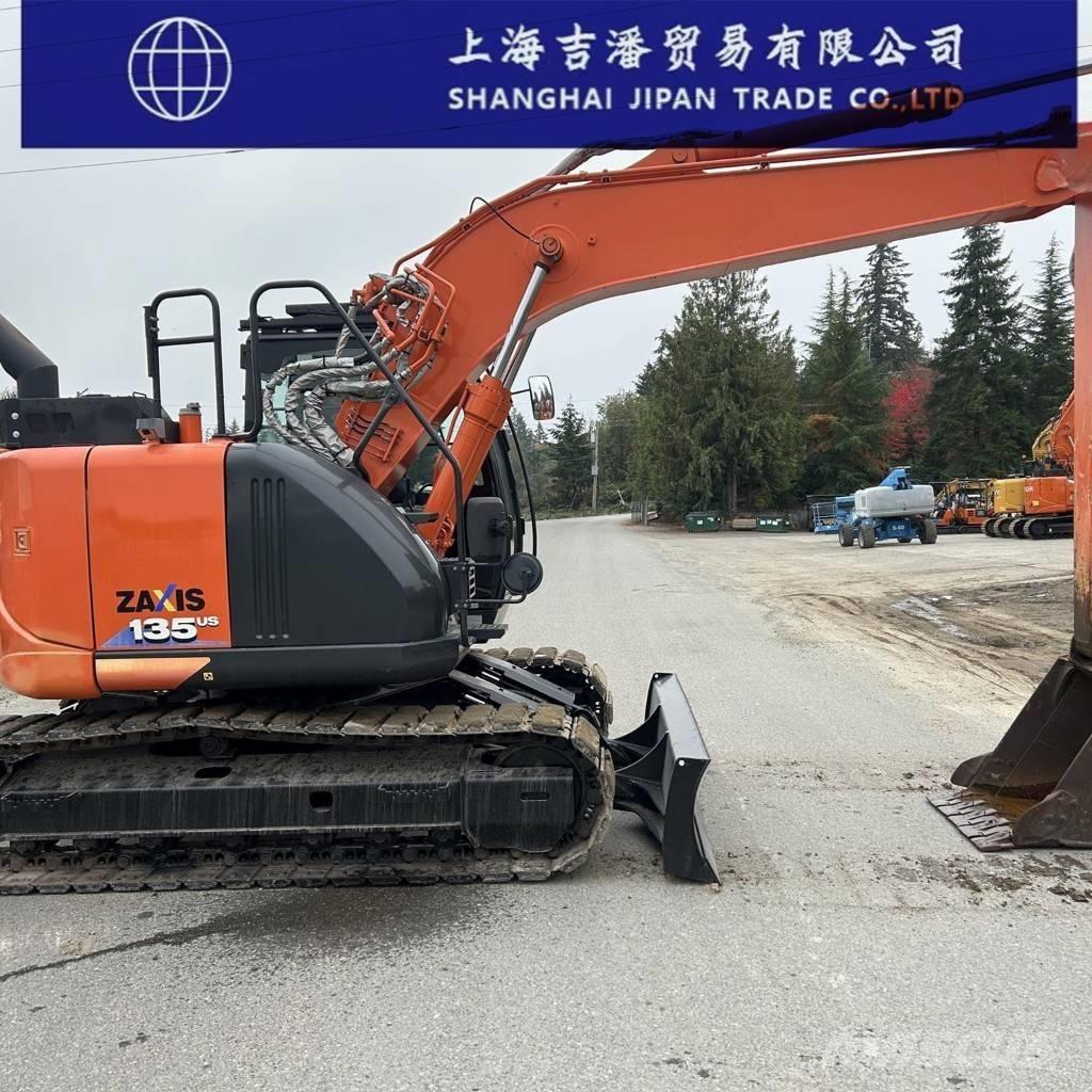 Hitachi ZX 135. Bageri guseničari