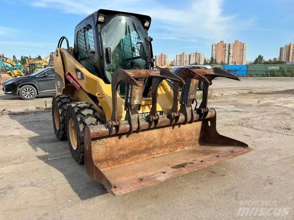 CAT 246 C Skid steer mini utovarivači