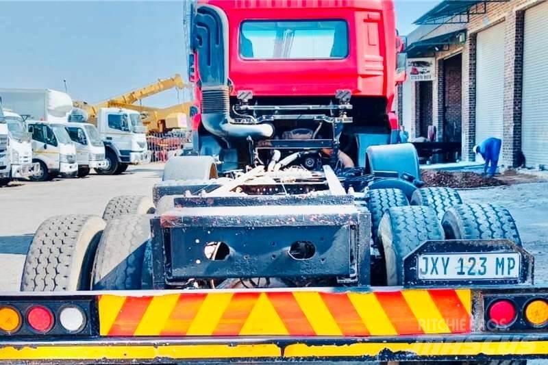 UD CGE 370 8x4 Ostali kamioni
