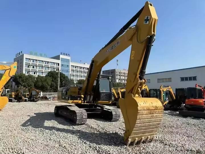 CAT CAT324D2 Bageri guseničari