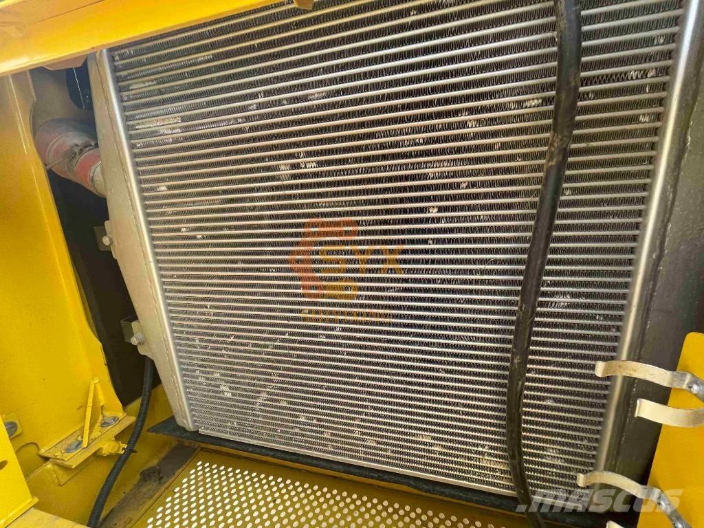 Komatsu PC 450 LC-8 Bageri guseničari