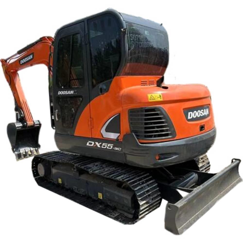 Doosan DX55 Bageri točkaši